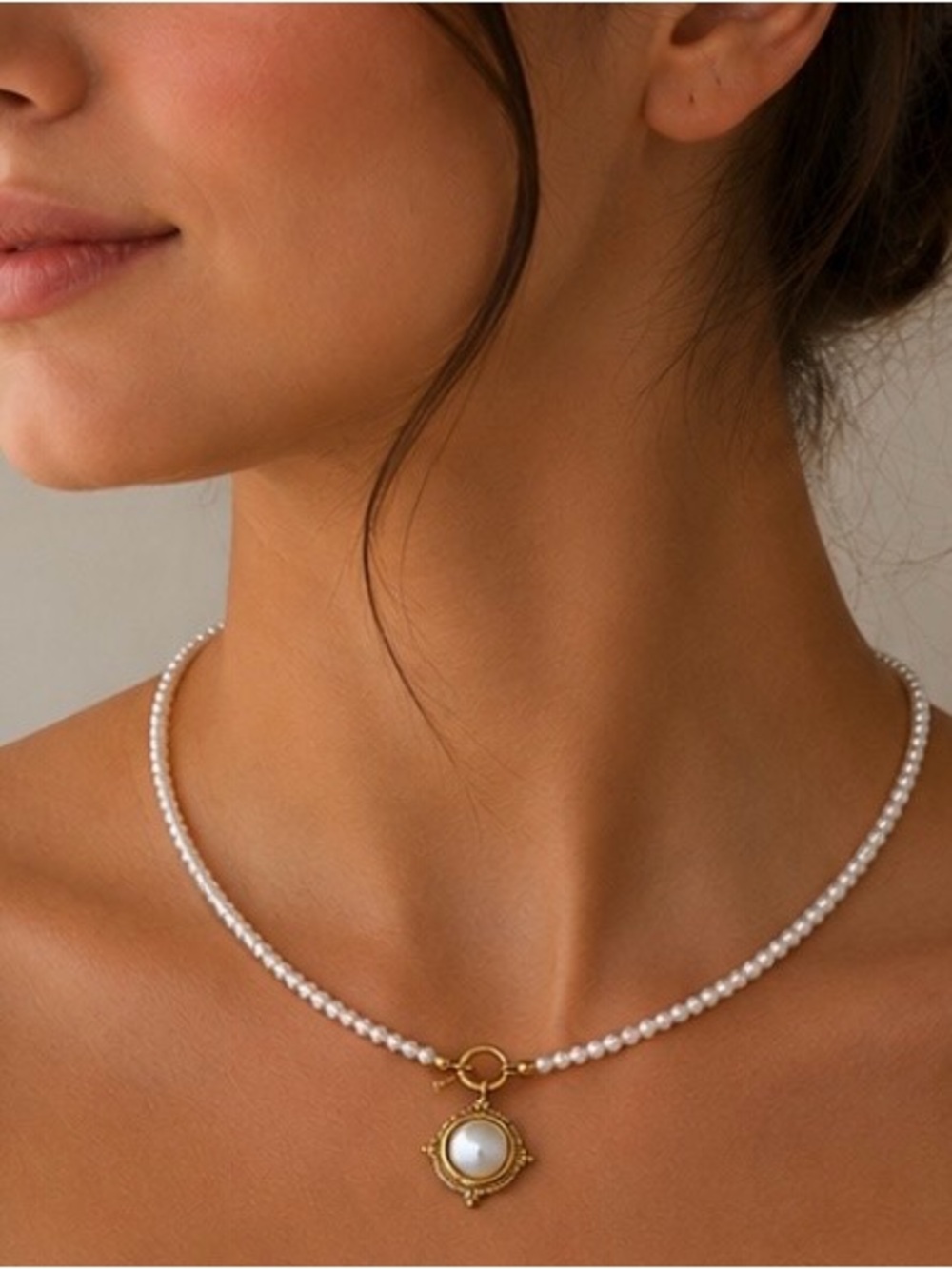 Plunder White Faux Pearl Necklace with Pendant